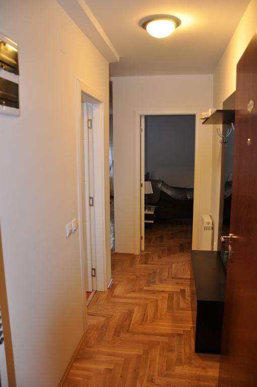 Park Srce Apartments アランジェロヴァツ 部屋 写真
