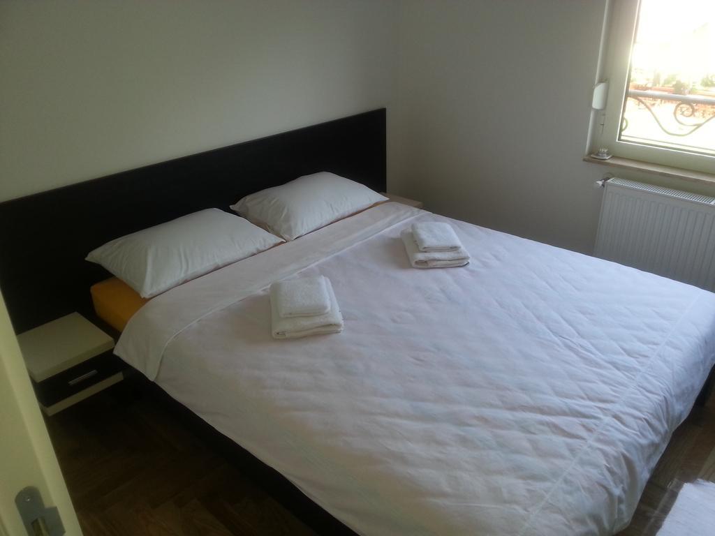 Park Srce Apartments アランジェロヴァツ 部屋 写真