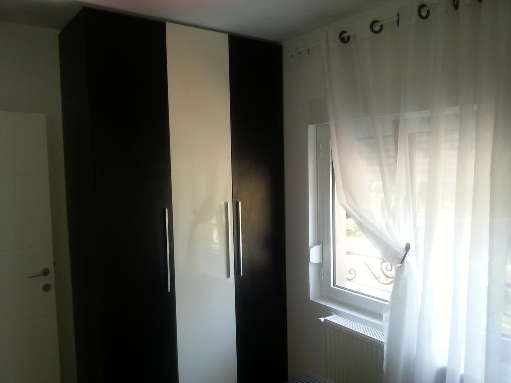 Park Srce Apartments アランジェロヴァツ 部屋 写真